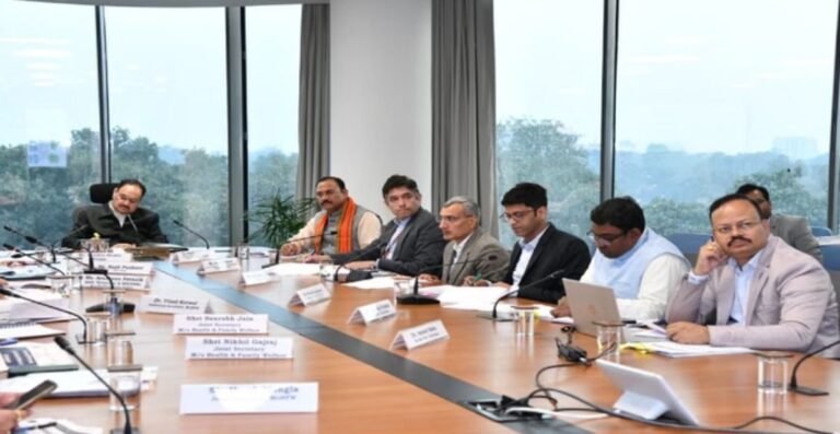 स्वास्थ्य मंत्री नड्डा