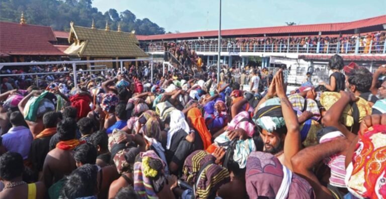 शबरिमला में मंडला पूजा का भव्य आयोजन: हजारों श्रद्धालु हुए शामिल, आस्था और भक्ति का उमड़ा सैलाब शबरिमला
