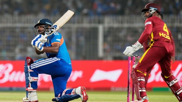 भारत ने दमदार प्रदर्शन करते हुए वेस्टइंडीज को 5 विकेट से हराकर सेमीफाइनल में जगह पक्की कर ली। इस जीत के हीरो रहे Sanju Samson