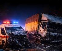 भीषण सड़क हादसा: NH-15 पर काल बनकर दौड़ा ट्रक, मरीज को लेकर जा रही एम्बुलेंस को मारी जोरदार टक्कर, 7 लोगों की दर्दनाक मौत।