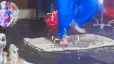 पश्चिम बंगाल: दक्षिण 24 परगना में धार्मिक अनुष्ठान के दौरान ब्लेड पर नृत्य का वीडियो वायरल, छिड़ी बहस।