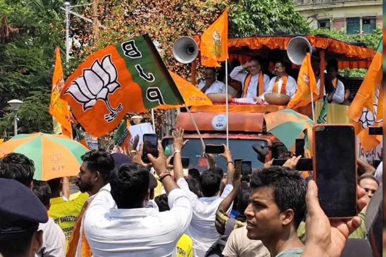 दुर्गापुर में अमित शाह के रोड शो के बाद भारी बवाल: भाजपा और टीएमसी कार्यकर्ताओं में खूनी झड़प, 2 घायल