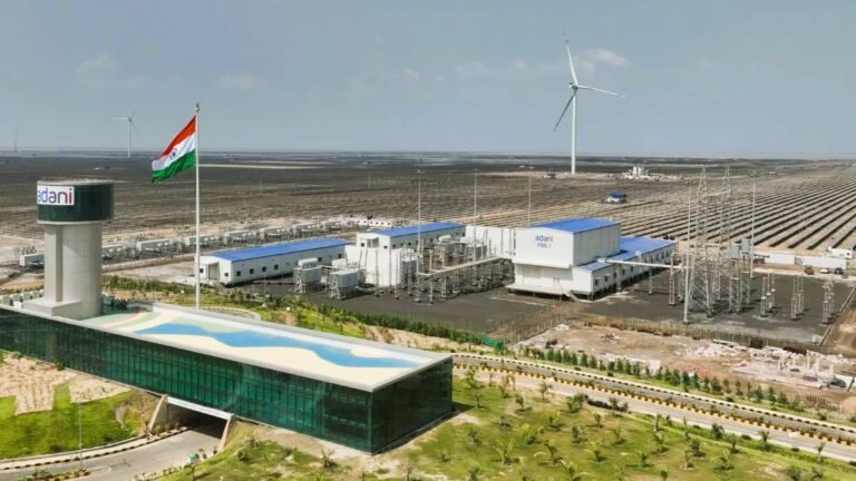 अदाणी ग्रीन ने रचा इतिहास: 87.3 स्कोर के साथ बनी भारत की नंबर-1 ESG रेटेड कंपनी