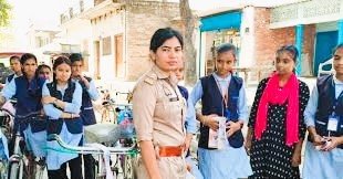 “नारी शक्ति का शंखनाद: सुरक्षा, गरिमा और स्वावलंबन से संवरता भारत”