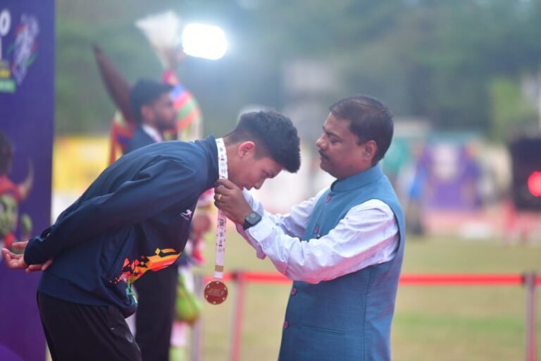 बस्तर की धरती पर प्रथम ‘खेलो इंडिया ट्राइबल गेम्स’ का भव्य समापन: ओडिशा ने 24 पदकों के साथ जीता चैंपियंस का खिताब, छत्तीसगढ़ के खिलाड़ियों ने भी दिखाया दम