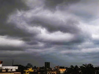 छत्तीसगढ़ में बदलेगा मौसम का मिजाज: आज हल्की बारिश के आसार, कल से बढ़ेगी तपिश और चढ़ेगा पारा